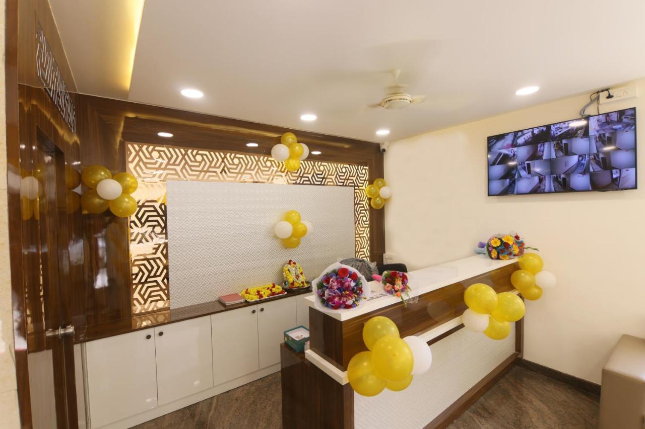 Hotel Sigma Suites Bangalore Bagian luar foto