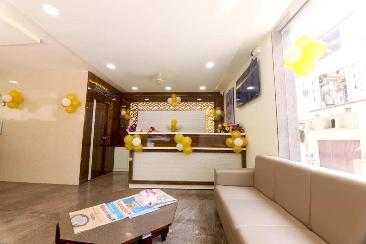 Hotel Sigma Suites Bangalore Bagian luar foto