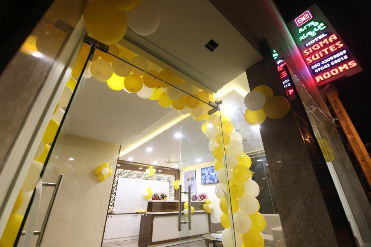 Hotel Sigma Suites Bangalore Bagian luar foto