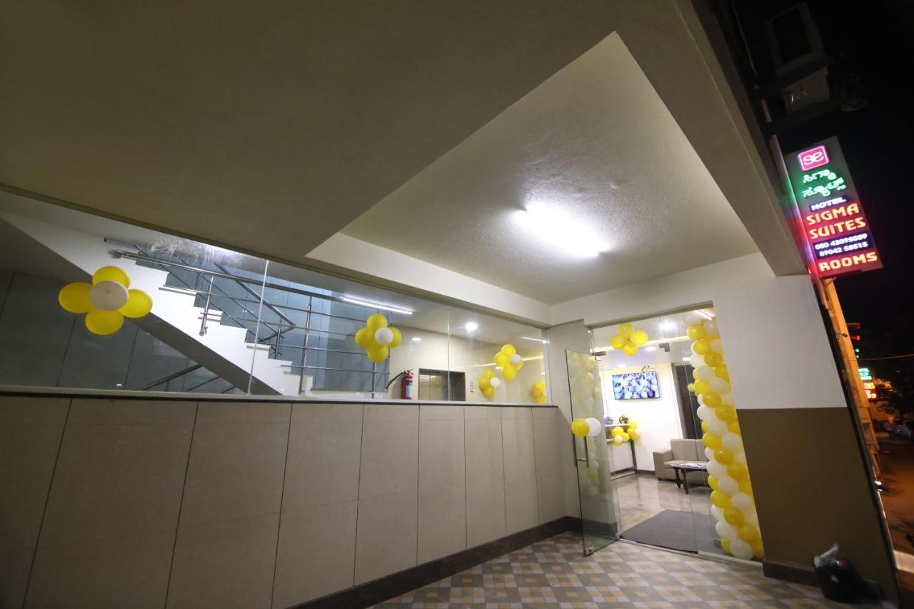 Hotel Sigma Suites Bangalore Bagian luar foto